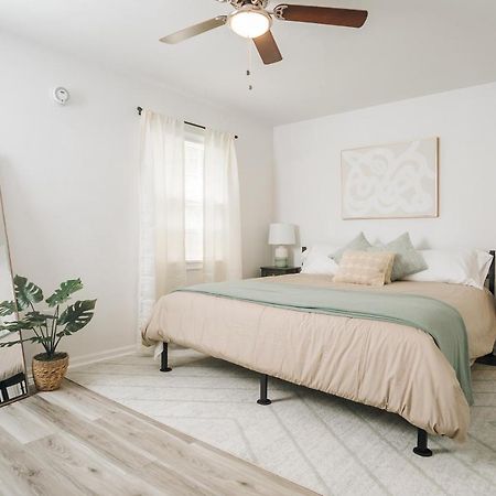 Tranquil Luxury: Modern Comfort! Линчбърг Екстериор снимка