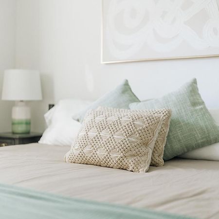 Tranquil Luxury: Modern Comfort! Линчбърг Екстериор снимка