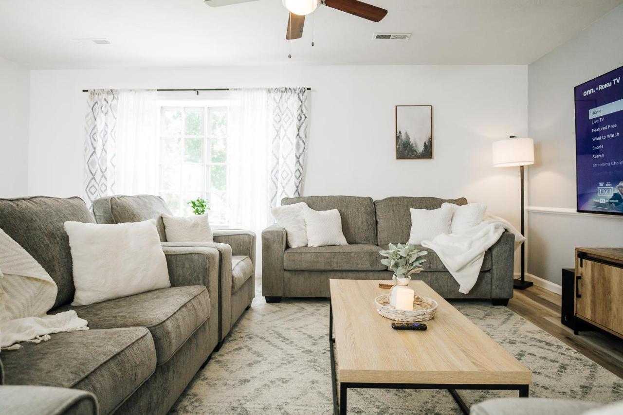 Tranquil Luxury: Modern Comfort! Линчбърг Екстериор снимка