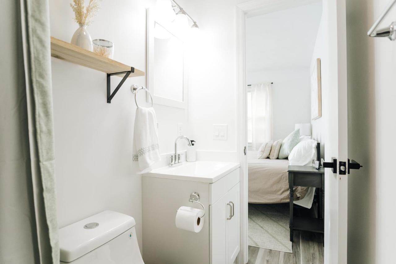 Tranquil Luxury: Modern Comfort! Линчбърг Екстериор снимка