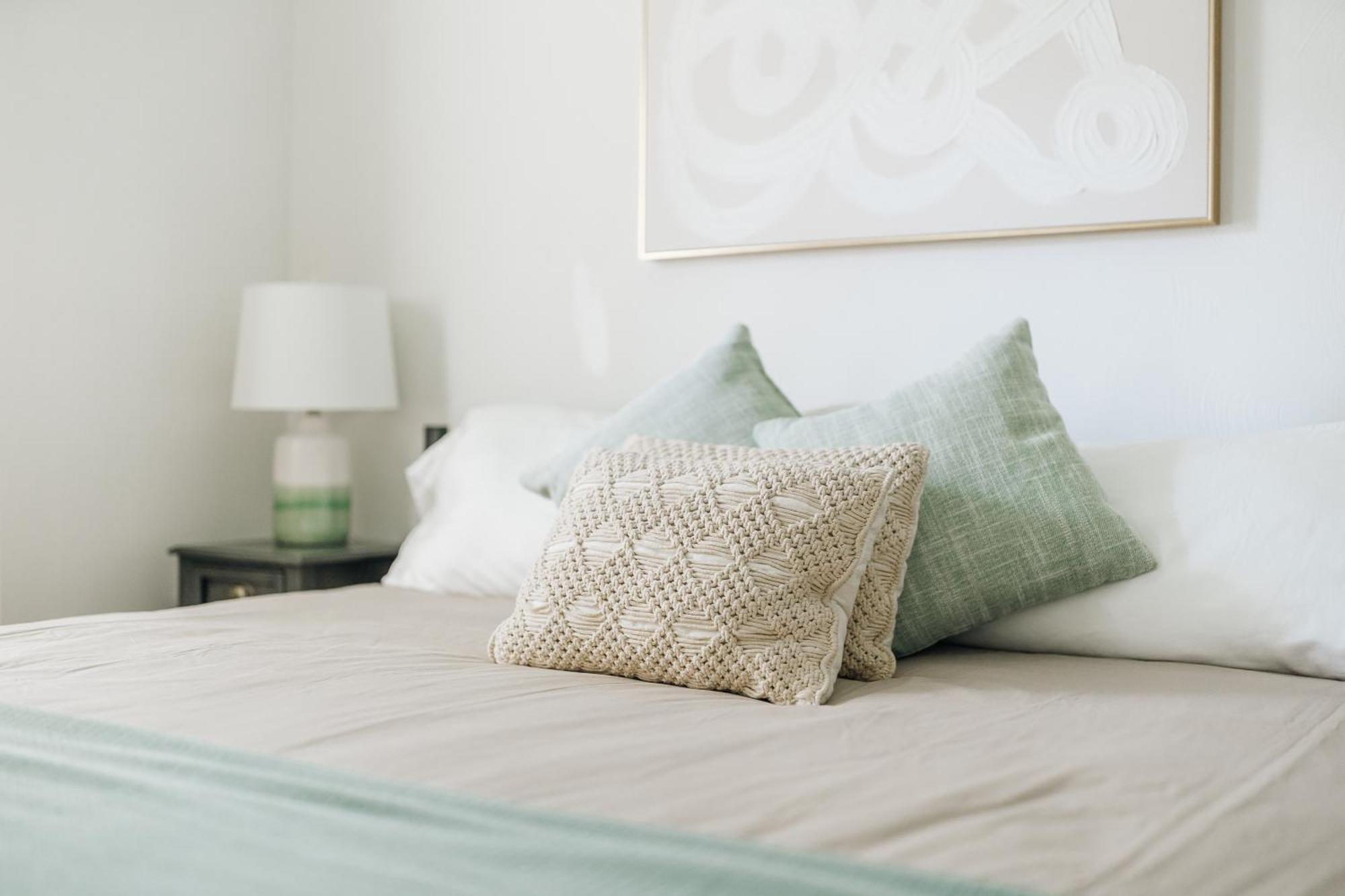 Tranquil Luxury: Modern Comfort! Линчбърг Екстериор снимка